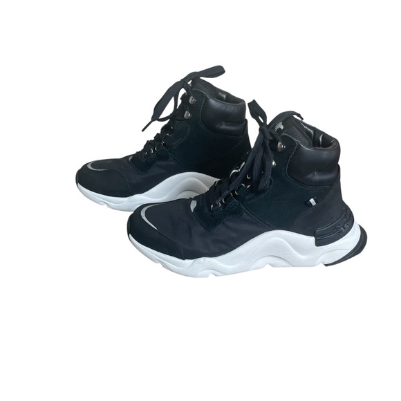 SOREL Kinetic RNEGD Conquest Waterproof Sneakers Boots in Black $160 Sz 9 - Picture 6 of 12